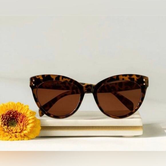 Saint Owen x Curateur Wylde Tortoise Shell Sunglasses with Case NWT - Picture 2 of 3
